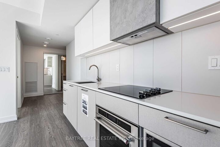 Property Photo:  19 Western Battery Road 906  ON M6K 3S4 