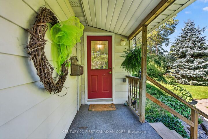 Property Photo:  484768 Sweaburg Road  ON N4S 7V6 