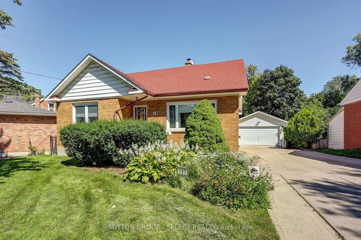 Property Photo:  107 Roehampton Avenue  ON N5V 2A6 