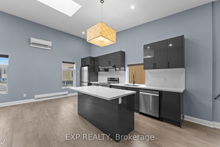 Property Photo:  5850 Ferry Street 1  ON L2G 1S9 