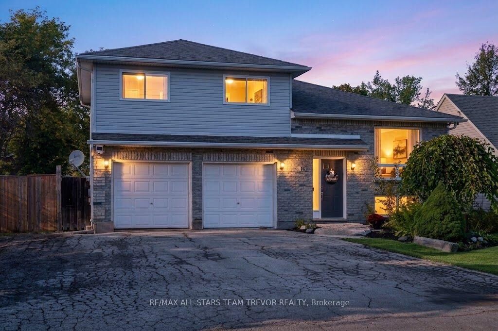 Property Photo:  16 Evelyn Avenue  ON L4P 3C8 
