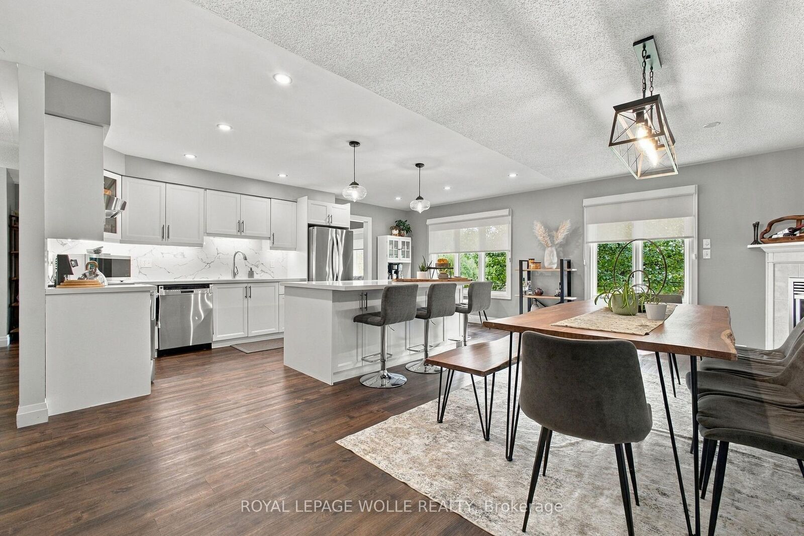Property Photo:  63 Oakridge Avenue  ON N0J 1M0 
