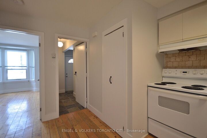 Property Photo:  1801 Dundas Street E Main &Amp Basement  ON M4L 1M4 