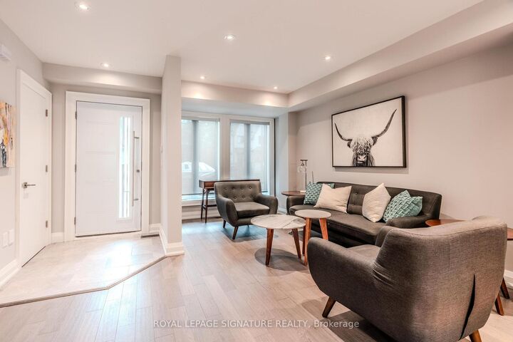Property Photo:  45 William Street Main  ON M9N 2G6 