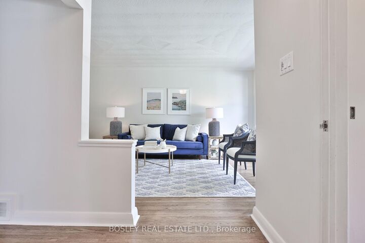 Property Photo:  69 Ravenscrest Drive  ON M9B 5N1 
