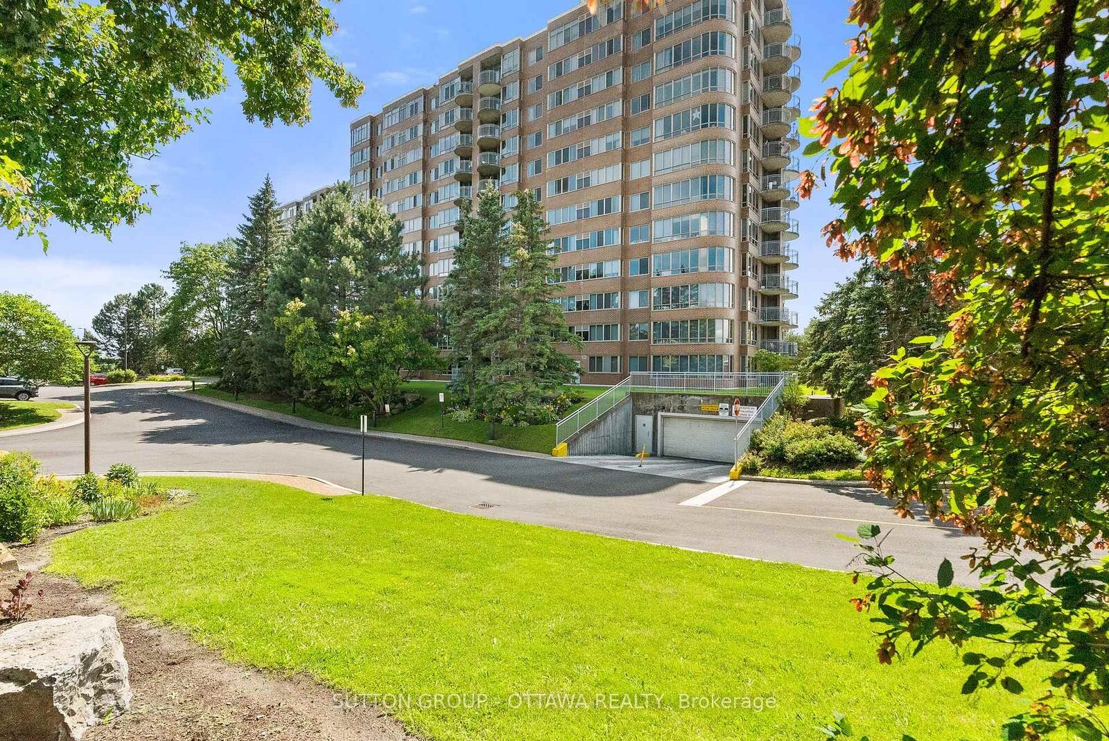 Property Photo:  100 Grant Carman Drive 917  ON K2E 8B8 