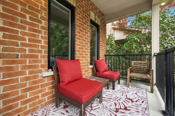 Property Photo:  6 Foxbury Road  ON L9P 1Z9 