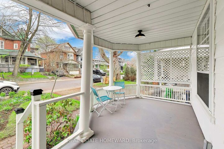 Property Photo:  56 Leuty Avenue  ON M4E 2R4 