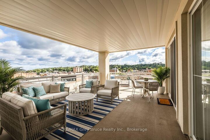 Property Photo:  80 9th Street East Street E 505  ON N4K 1N4 