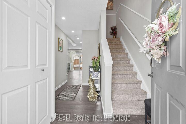 Property Photo:  65 Dorchester Boulevard 80  ON L2M 7T2 