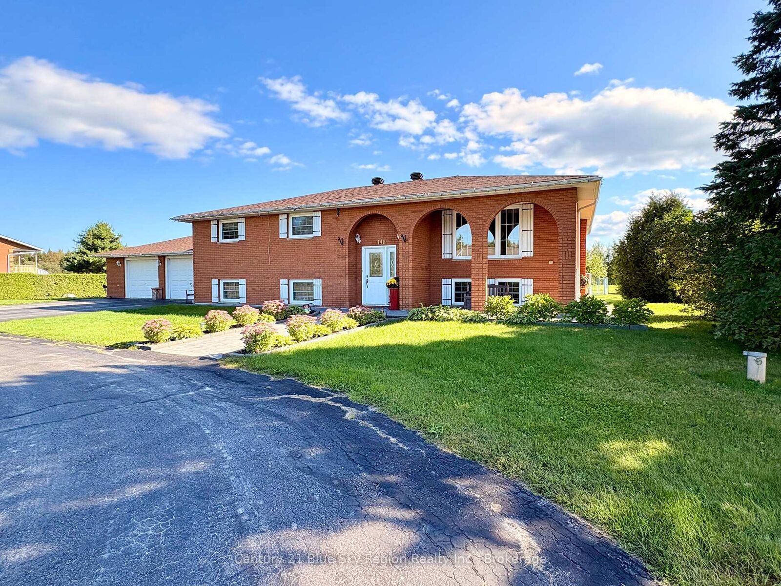 Property Photo: 448 Salter Street ON P2B 2T4