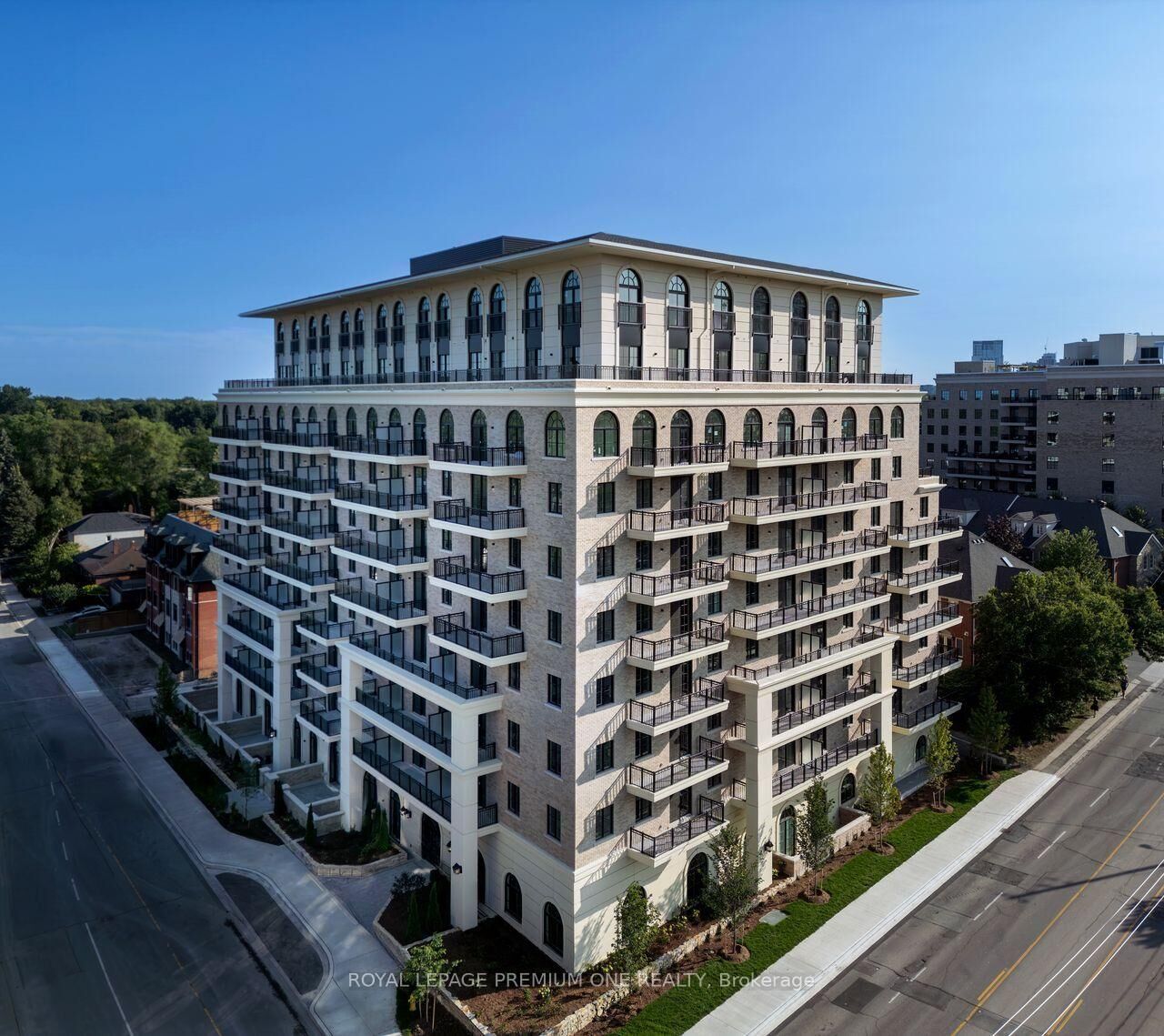 Property Photo:  38 Earlington Avenue 207  ON M8X 0B6 