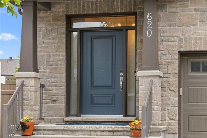 Property Photo:  620 Barry Helman Drive  ON K2J 4S2 