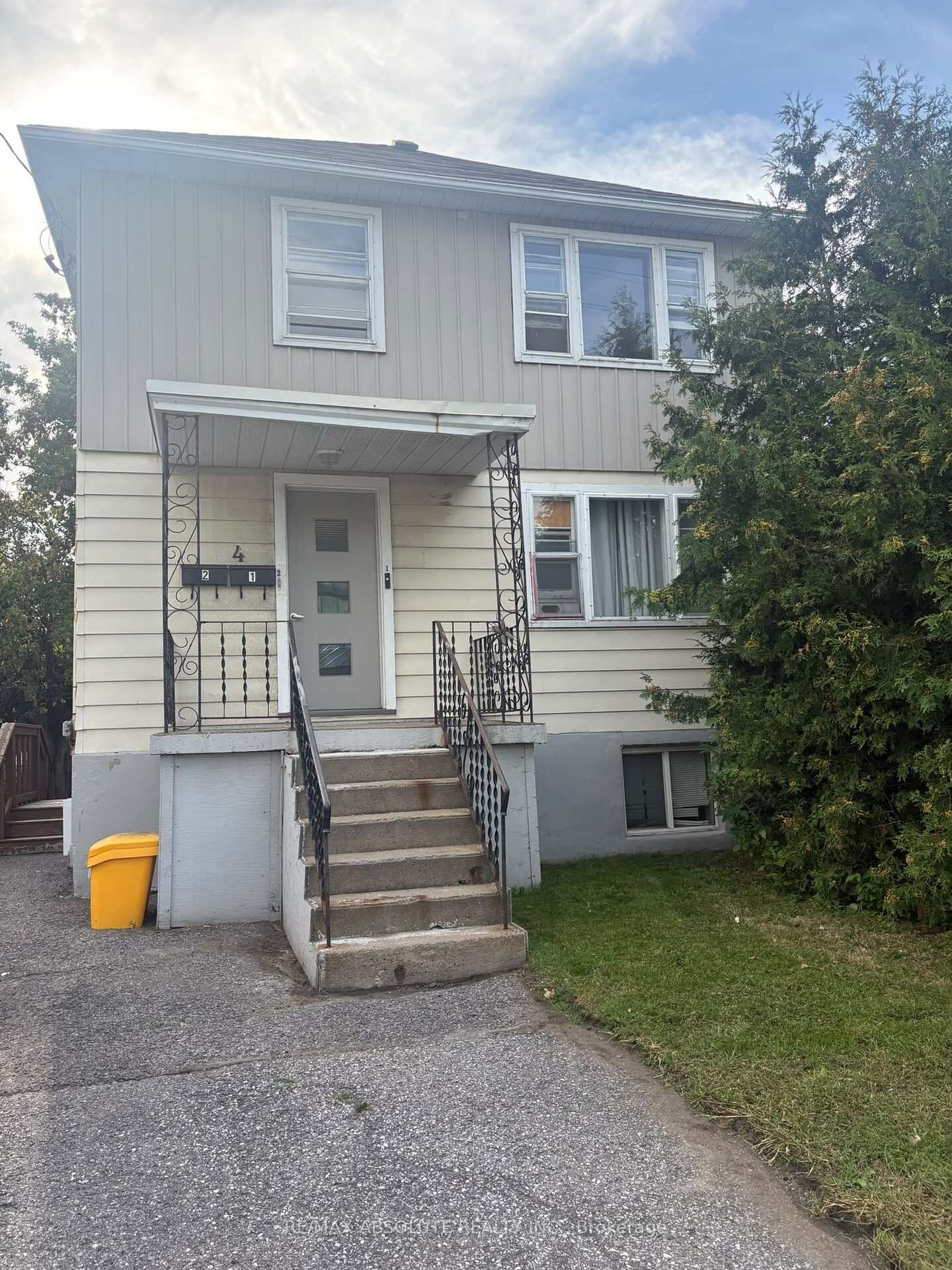 Property Photo:  4 Holland Avenue 2  ON K1Y 0X4 