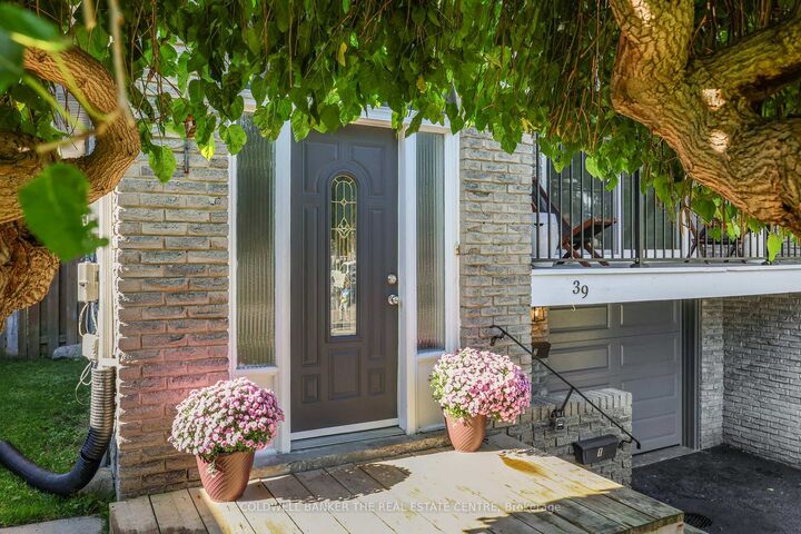 Property Photo:  39 Highcroft Road  ON L4N 2X6 