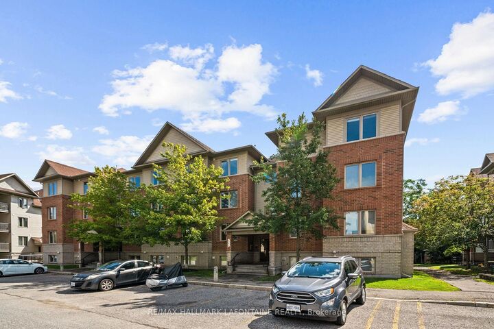 Property Photo:  585 Stonefield Private 7  ON K2G 4R4 