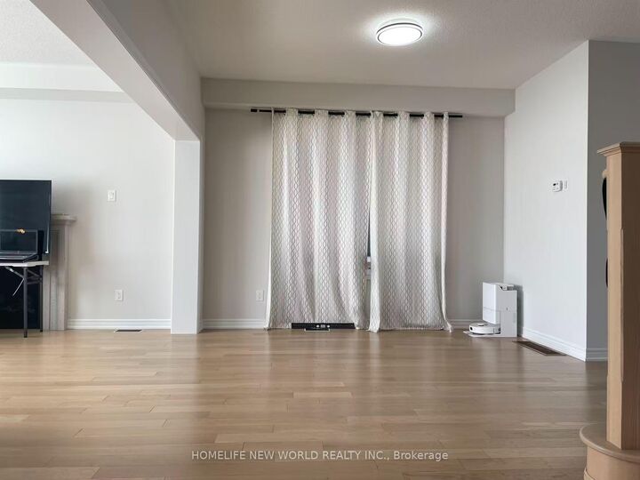Property Photo:  12 Ainslie Hill Crescent  ON L0E 1R0 
