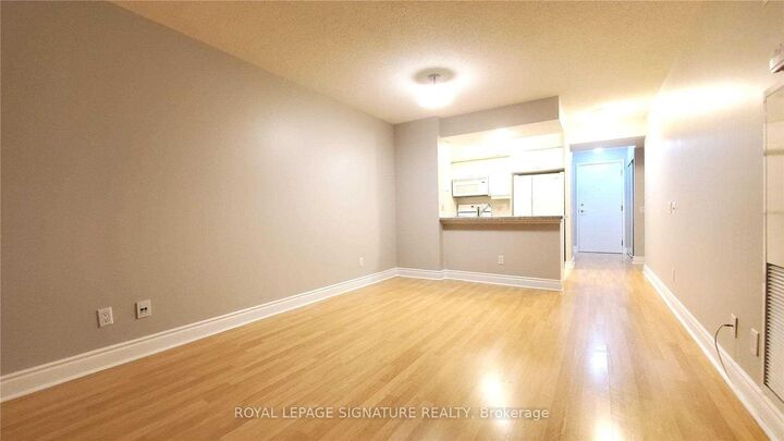Property Photo:  10 Northtown Way 1603  ON M2N 7L4 
