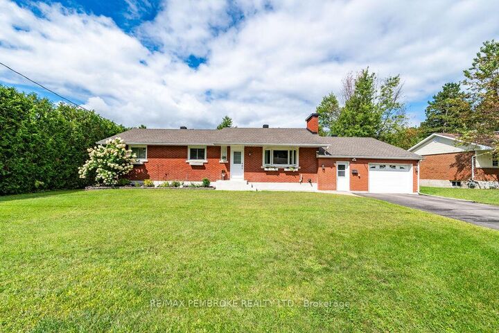 Property Photo: 13 Sunset Crescent ON K8H 2L8