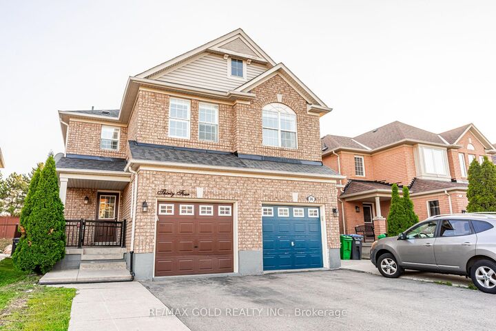 Property Photo:  34 Jingle Crescent  ON L6S 0B2 
