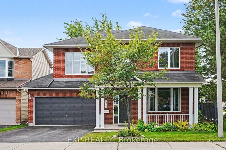 Property Photo:  203 Harbour View Street  ON K2G 7B2 