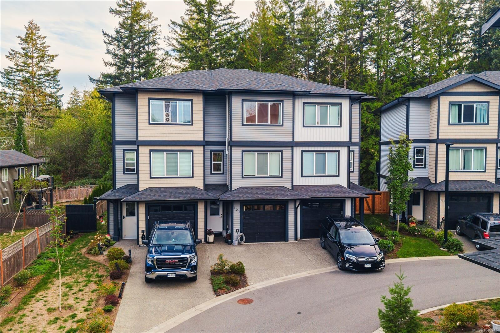 Property Photo: 600 Ninth St #121 BC V9R 0L4