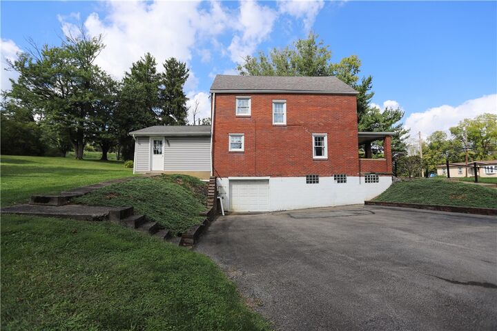 Property Photo:  254 Arona Rd  PA 15642 