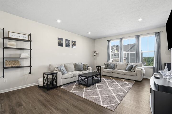 Property Photo: 458 Greenwood Dr PA 15317