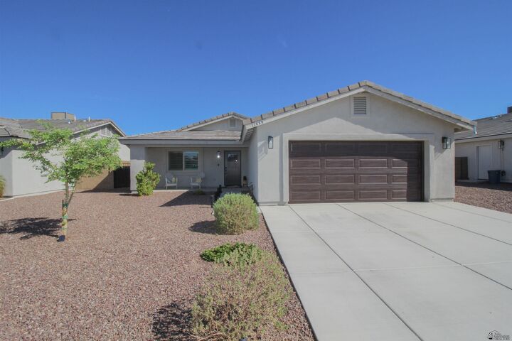 Property Photo: 11630 E 33 Way AZ 85367