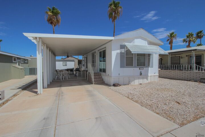 Property Photo:  5707 E 32 St #801  AZ 85365 