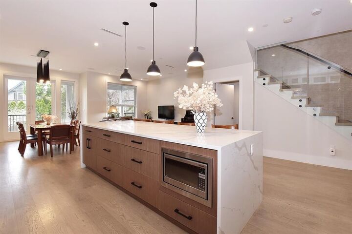 Property Photo:  154xx Russell Avenue  BC V4B 2R3 