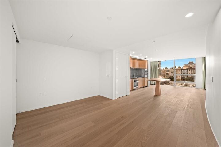 Property Photo:  1568 Alberni Street 60X  BC V6G 0E3 