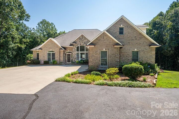 Property Photo: 145 Chippawa Drive NC 28034