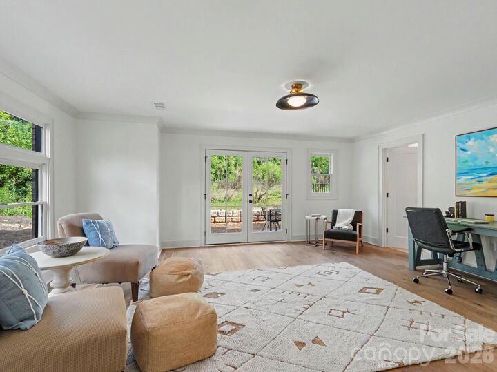 Property Photo:  3127 Colyer Place  NC 28205 
