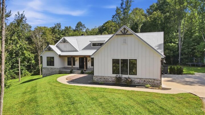 Property Photo: 210 Blue Jay Way OH 45177