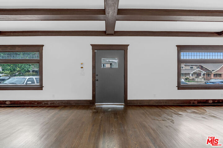 Property Photo: 1804 Roosevelt Ave CA 90006