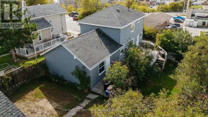 Photo de la propriété: 44 Peter Street ON P9N 3R2