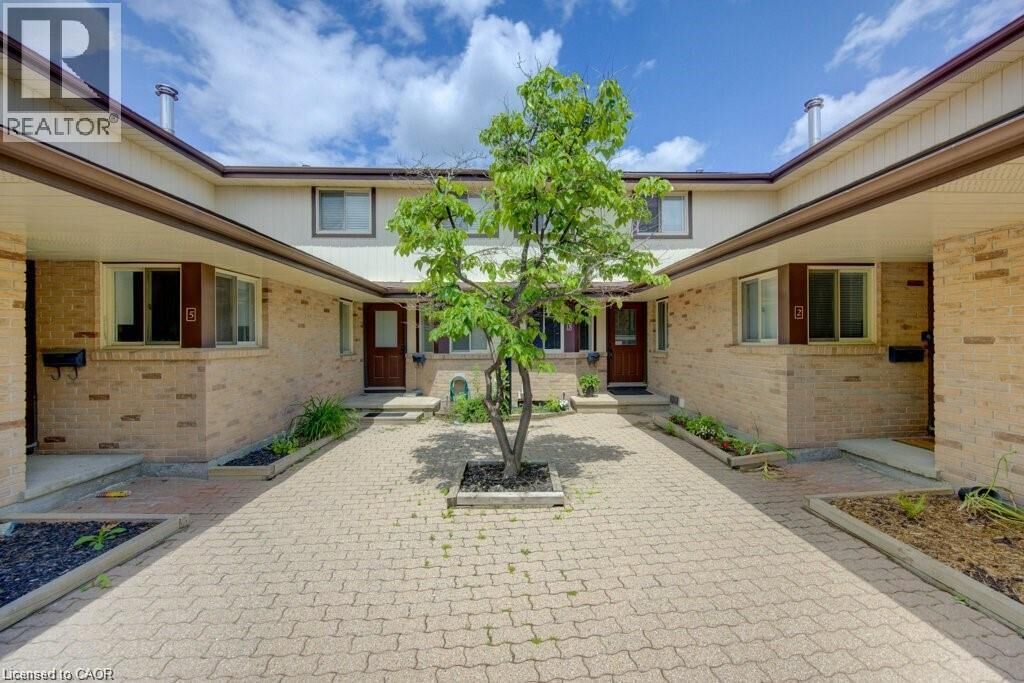 Property Photo:  458 Beechwood Place 3  ON N2T 1Y9 