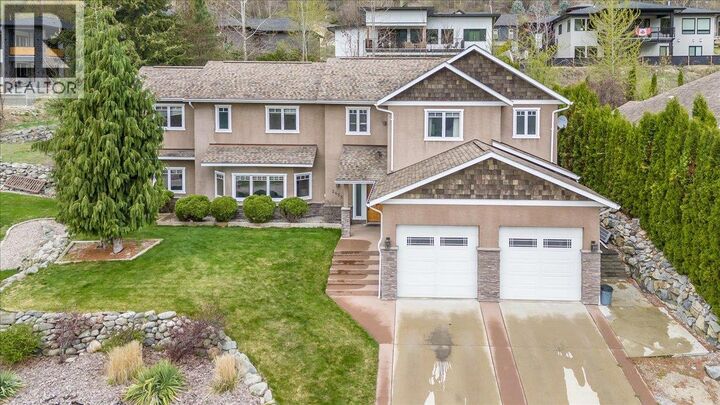 Property Photo:  2455 Colin Crescent  BC V1R 4T4 