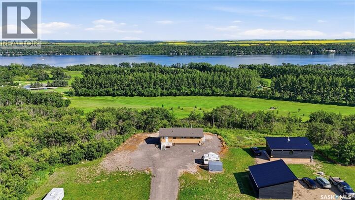Property Photo: 7000 Wacasa Ridge SK S0K 4P0