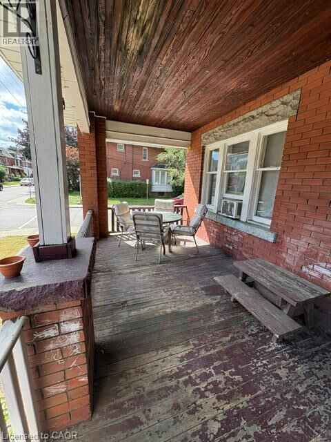 Property Photo:  38 Spadina Avenue  ON L8M 2W9 
