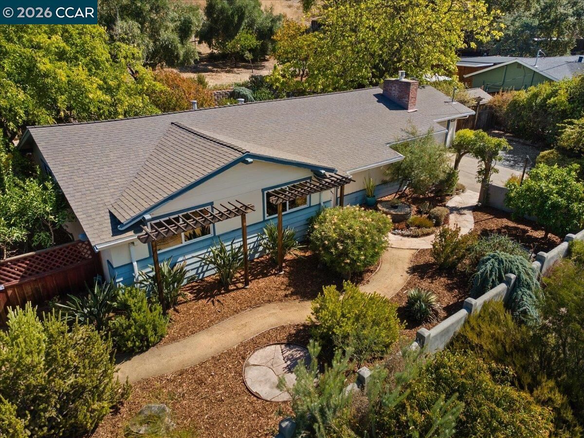 Property Photo:  418 Marshall Drive  CA 94598 