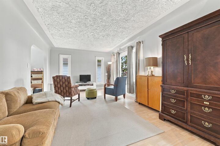 Property Photo:  12111 95 Street NW  AB T5G 1M9 