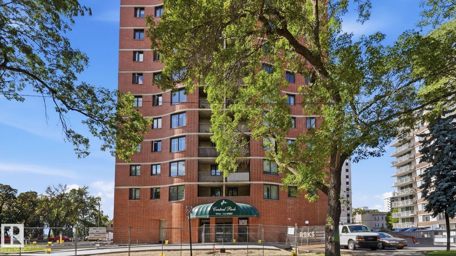 Property Photo:  9916 113 Street NW 1803  AB T5K 2N3 