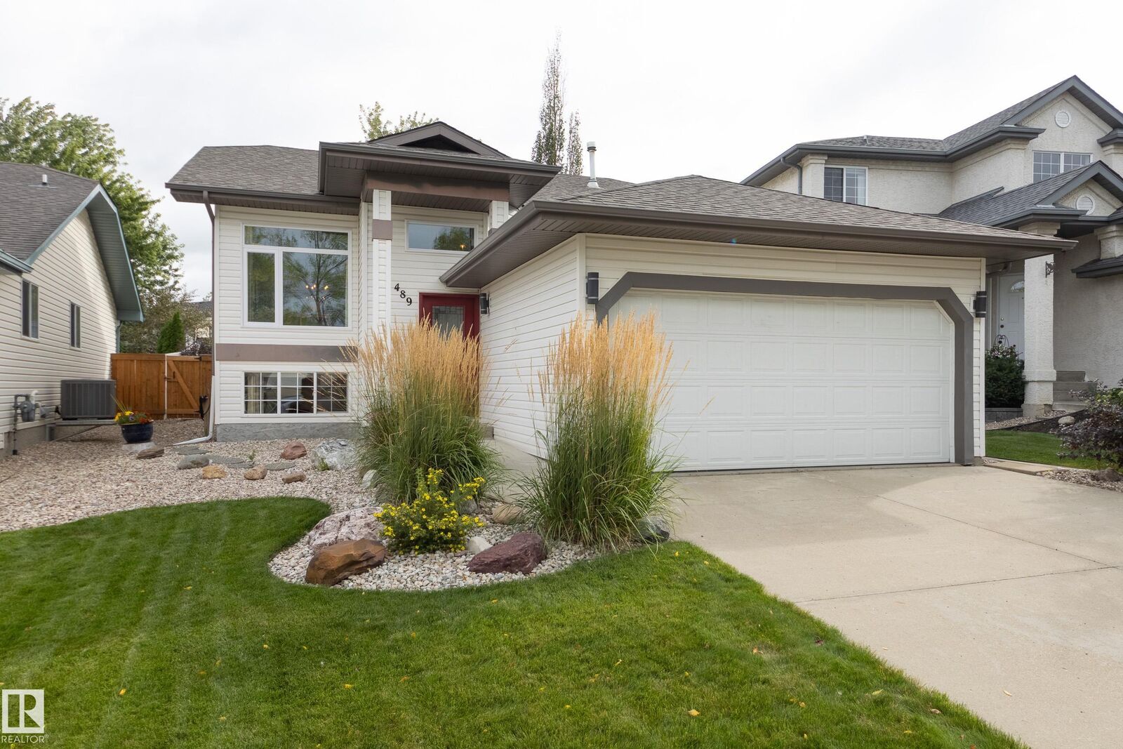 Property Photo:  489 Rainbow Crescent  AB T8A 5T6 