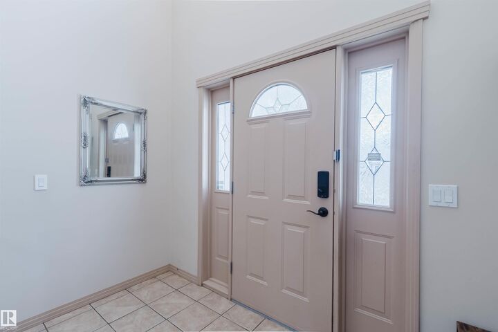 Property Photo:  2236 Garnett Court NW  AB T5T 6S6 