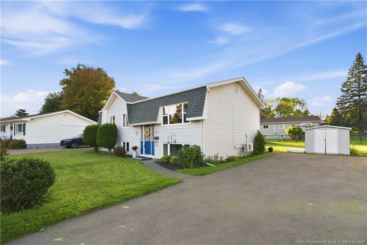 Property Photo:  27 Pasadena Drive  NB E1G 1H7 