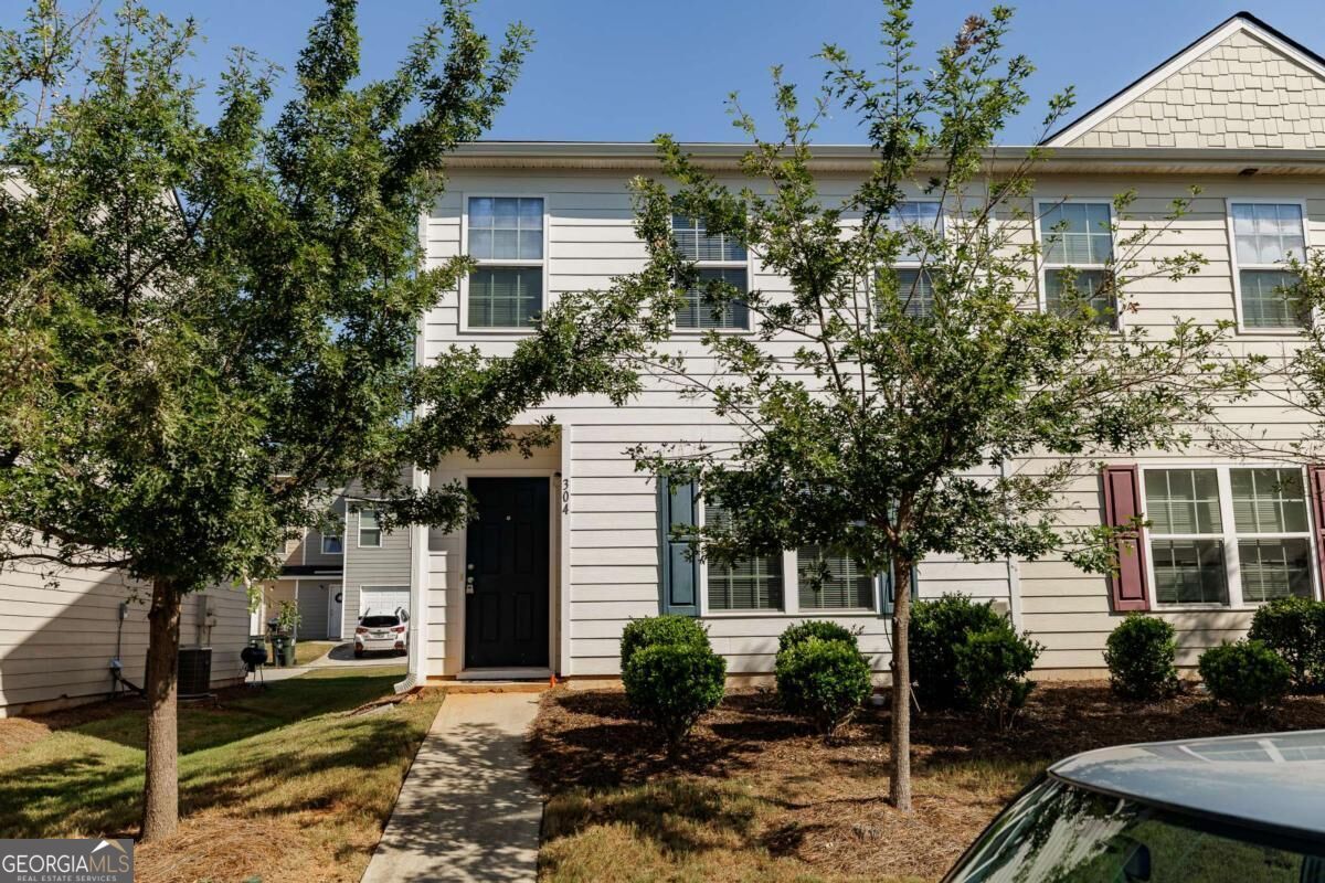 Property Photo:  304 Samuel Clemens Way  GA 30606 