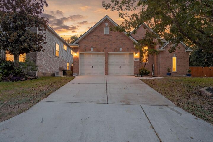 Property Photo:  2827 Cottonwood Walk Court  TX 77388 