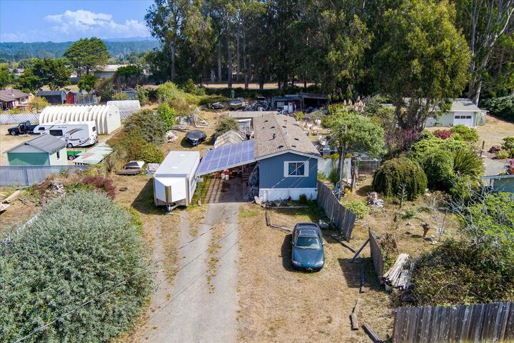 Property Photo:  2595 Daffodil Avenue  CA 95519 
